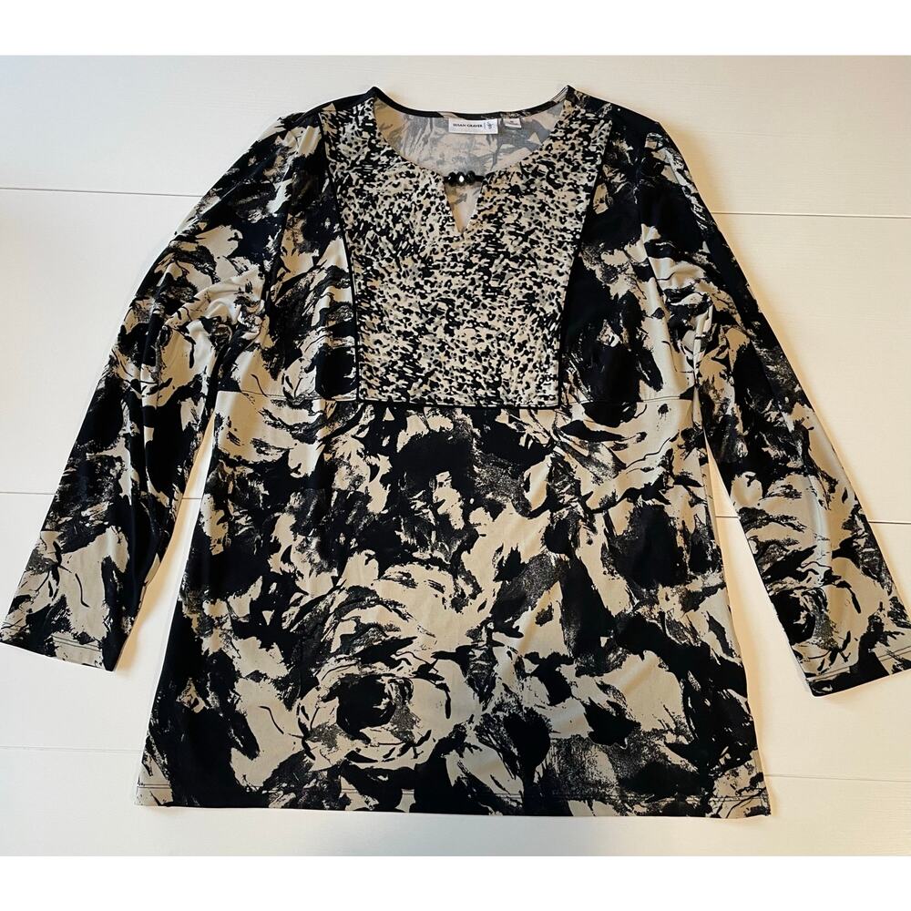 Susan Graver Tunic Top Black Tan Sz M Long Sleeves Beaded Split Neck Lagenlook - Picture 8 of 11